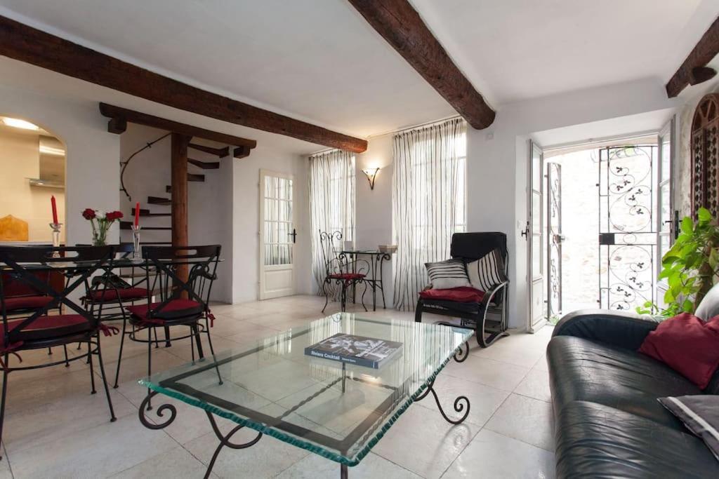 Ferienwohnung A8 - 2 Bdr Duplex Remparts Heart Of Old Antibes Exterior foto